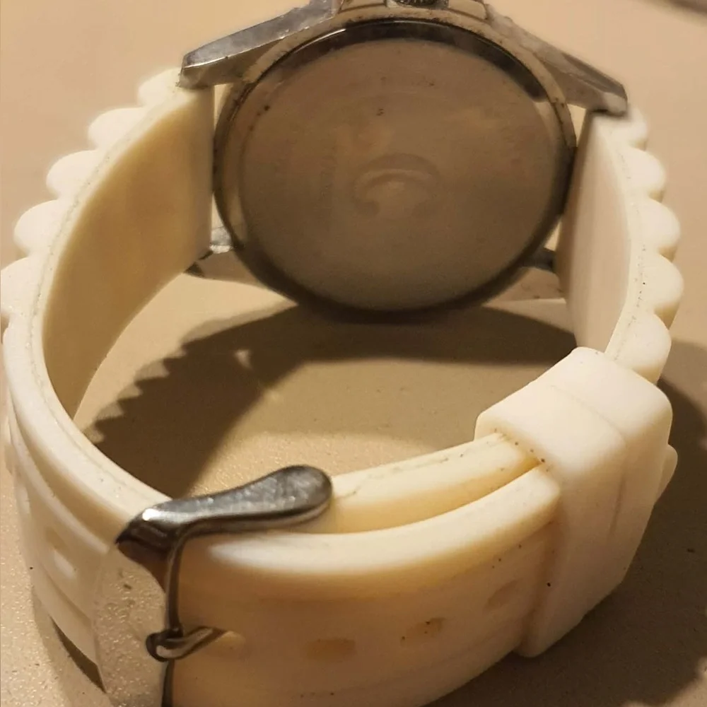 🦋10/$20🦋 Charming Charlie Silver/White Rhinestone Silicone Women's Watch
